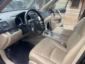 Toyota Highlander 2013 Black