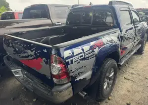 Toyota Tacoma 2012 Blue