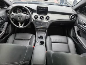 Mercedes-Benz GLA 250 2016 Black