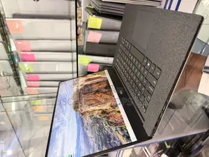 Laptop Dell Precision 15 5510 16GB Intel Core i7 SSD 256GB