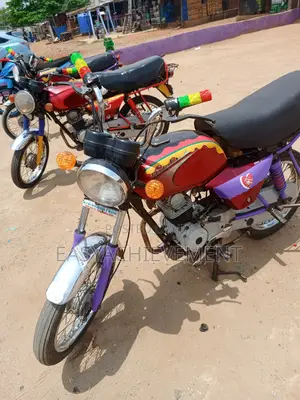 Bajaj Boxer 2023 Red