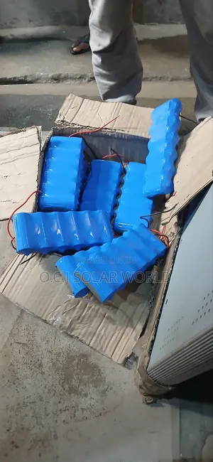 Six in One Solar Street Light Battery 3.2volts 30ah