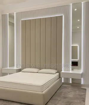 Luxury Bed Frame With Ottoman