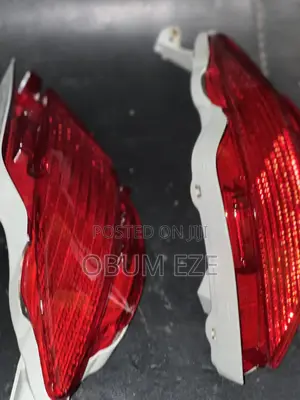 Back Bumper Reflector Light Rx 350 2010 Model