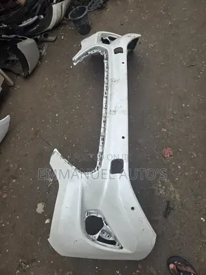 Highlander 2020 Bumper