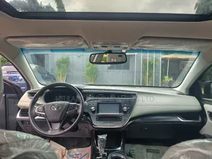 Toyota Avalon 2017