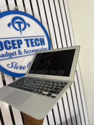 Laptop Apple MacBook Air 2015 4GB Intel Core i5 SSD 128GB
