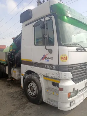Mercedes Actros Hiab 16.5 Tone Tokunbo