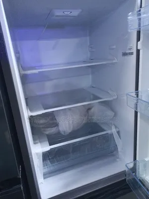 Hisense Refrigerator 225l