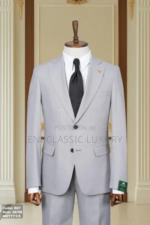 Top Quality Luxury Men's Suits Well Branded Packaged