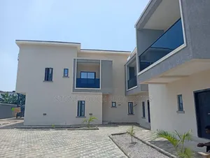 4bdrm Duplex in Lekki Phase 2 for sale