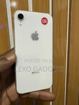 Apple iPhone XR 128 GB White