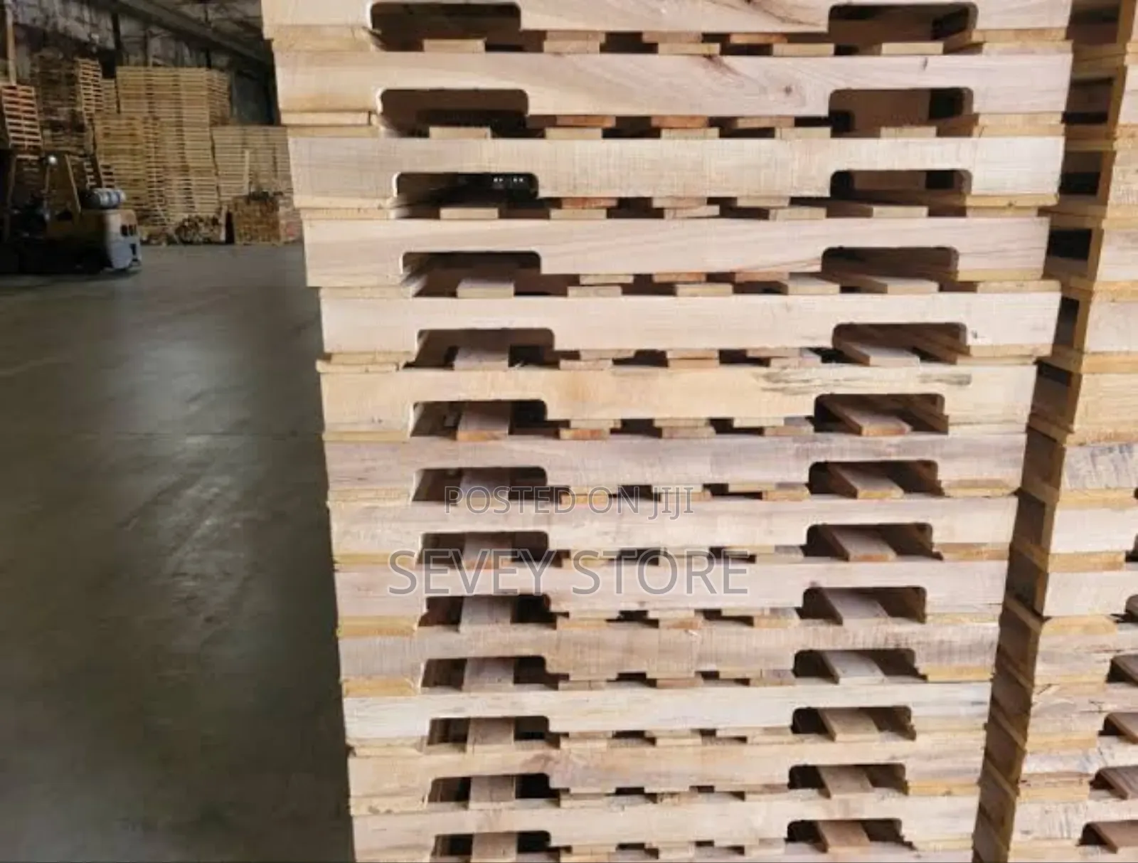 Wooden Pallets - Wing
