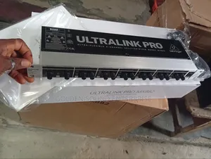 Behriger Ultralink Pro Model Mx882