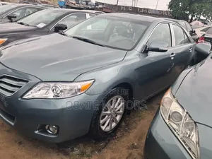 Toyota Camry LE 4dr Sedan (2.5L 4cyl 6A) 2011 Green