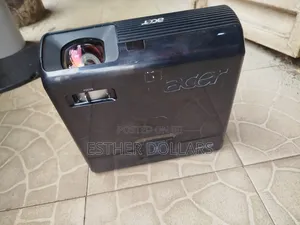 Brilliance Acer S1200 DLP Projector 2500 Lumens