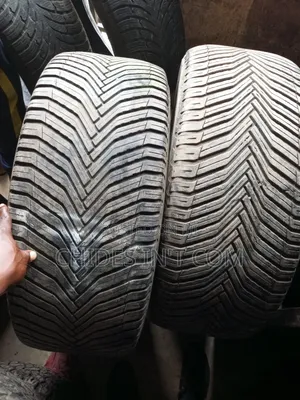 285/45/21 Used One