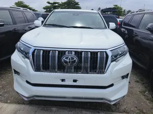 Toyota Land Cruiser Prado 4.0 2023 White