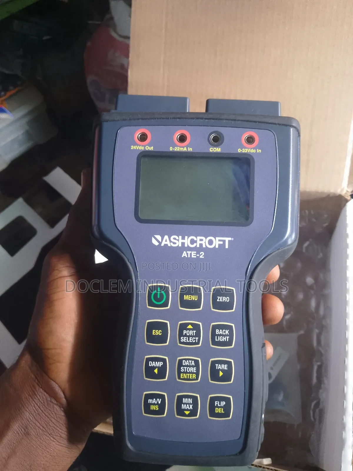 Handheld Ashcroft Digital Calibrator