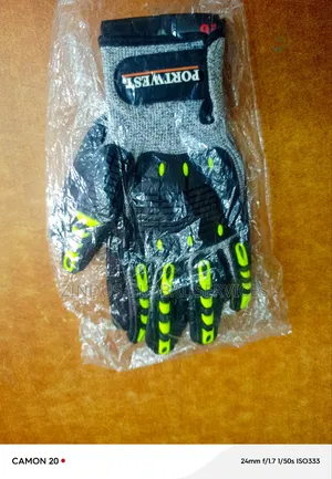 Port West Safety Hand Glove