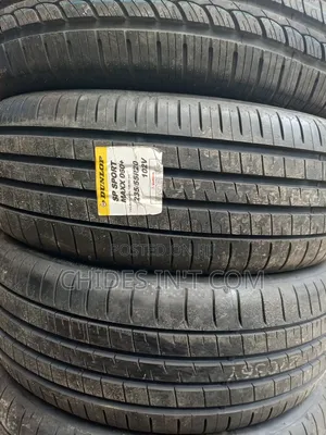 235/55/20 Donlop Tire Original