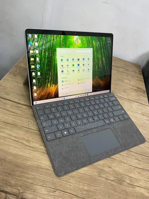 Photo - Laptop Microsoft Surface Pro 9 16GB Intel Core i7 SSD 512GB