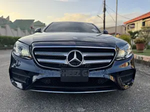 Mercedes-Benz E300 4Matic AWD Sedan (2.0L 4cyl 9A) 2017 Blue