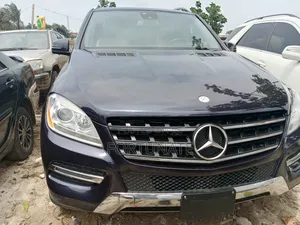 Mercedes-Benz M Class 2012 Blue
