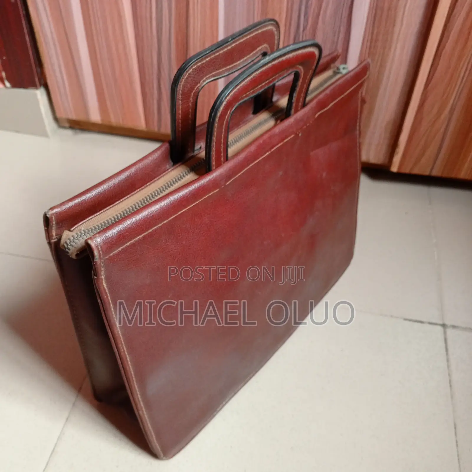 Vintage Leather Briefcase – Classic Durable
