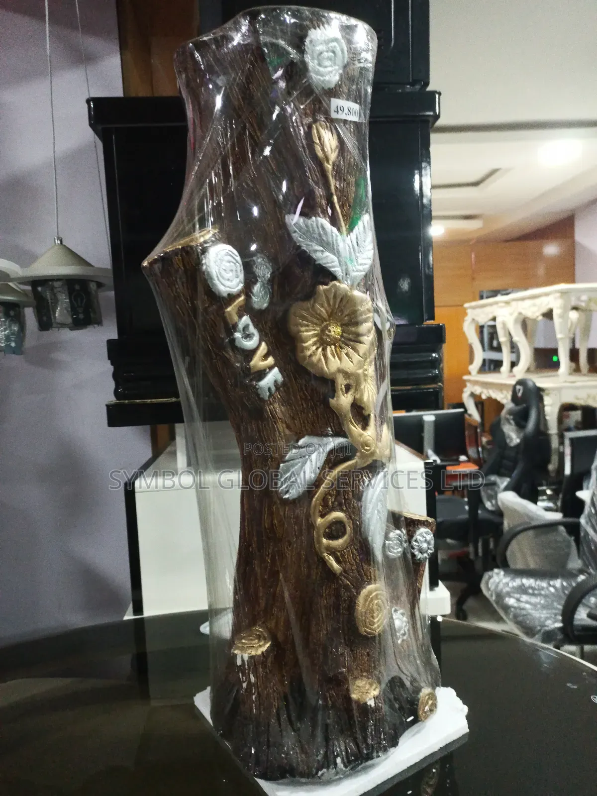 Lve Sculpture