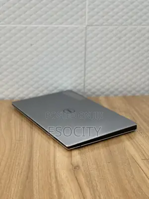 Laptop Dell Precision 15 5520 16GB Intel Core I5 SSD 512GB