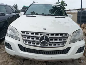 Mercedes-Benz M Class 2010 White