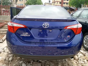 Toyota Corolla 2017 Blue
