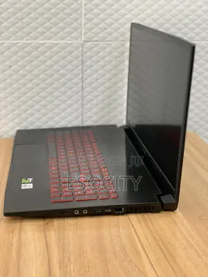 Laptop MSI GF75 Thin 32GB Intel Core I5 SSD 512GB