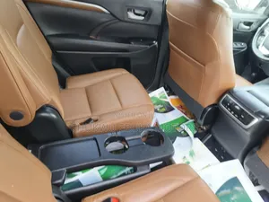 Toyota Highlander Limited Platinum 4x4 V6 (3.5L 6cyl 8A) 2018 White