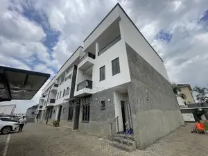 4bdrm Townhouse/Terrace in Jahi for sale