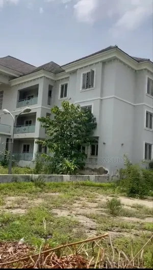 5bdrm Duplex in Asokoro Main for sale