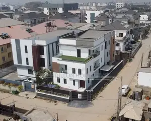 5bdrm Duplex in Lekki for sale