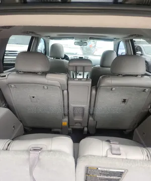 Toyota Highlander SE 2011 Gray