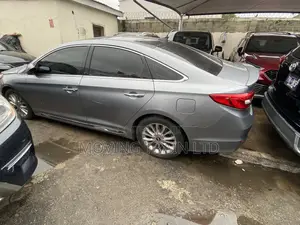 Hyundai Sonata Limited 4dr Sedan (2.0L 4cyl Turbo 6A) 2014 Silver