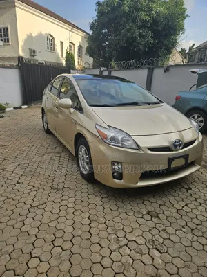 Photo - Toyota Prius I 2010 Gold