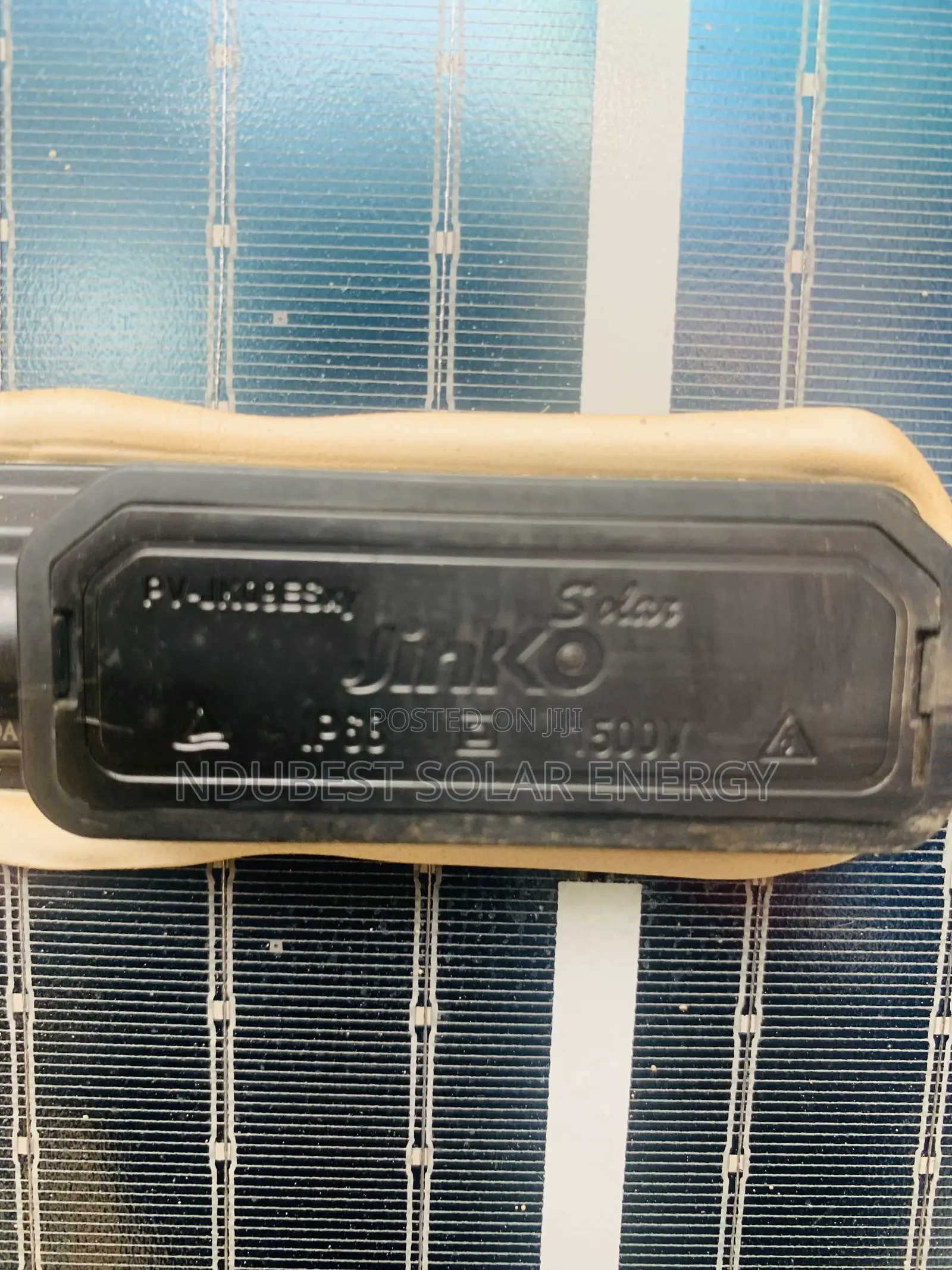 Original Jinko 600w Solar Panels