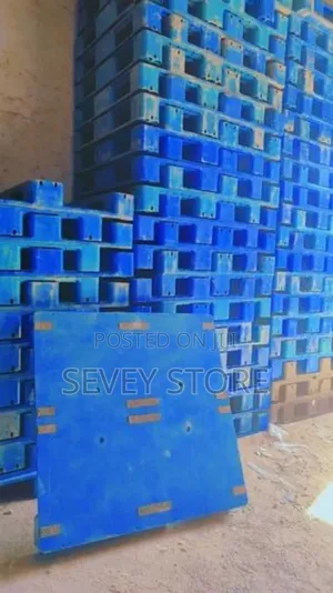 Rackable Plastic Pallets