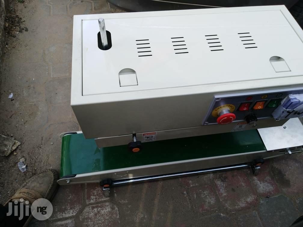 Nylon Sealing Machine