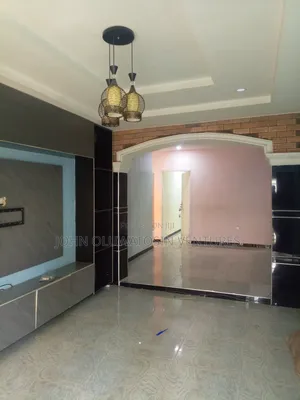 2bdrm Block of Flats in New Bodija for rent