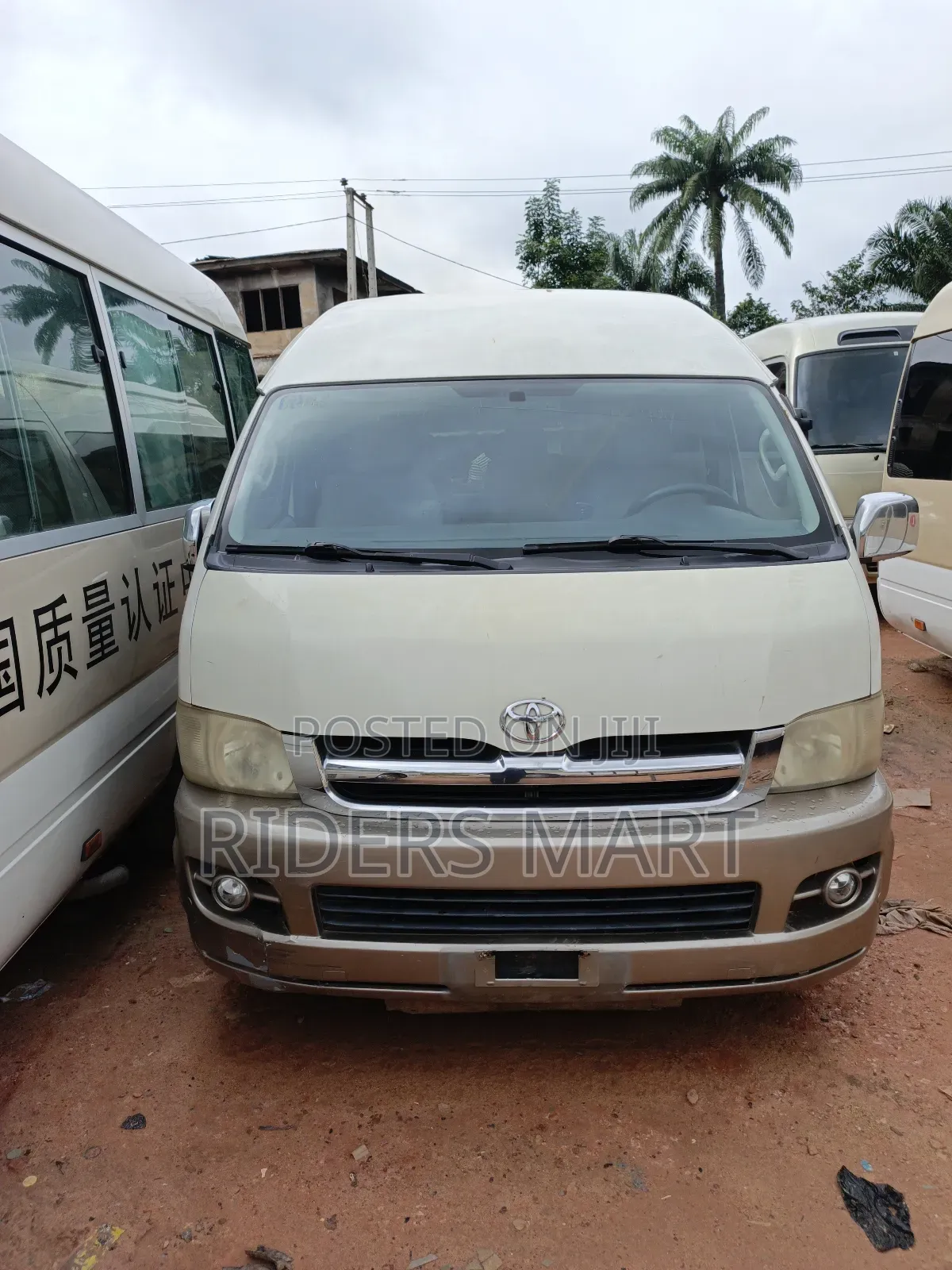 Toyota HiAce 2020 White