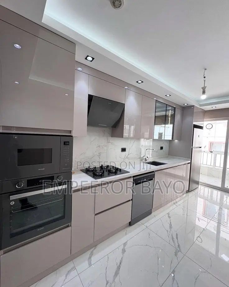Classic Kitchen Cabinet