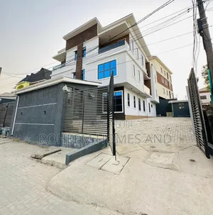4bdrm Duplex in Secured Area, Maryland for sale
