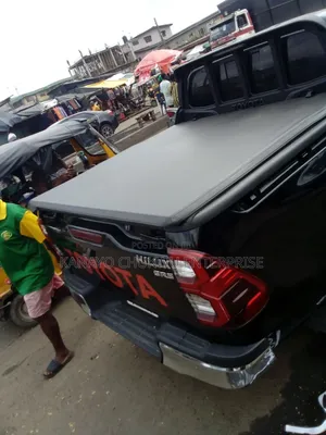 ** Leather Cover for Toyota Hilux Adventure 