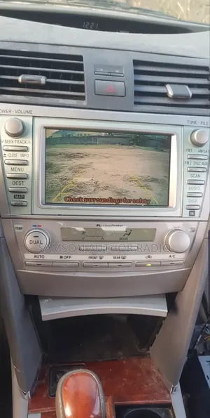 Photo - Factory Followcome Navigation Radio Toyota Camry 2.7 2008